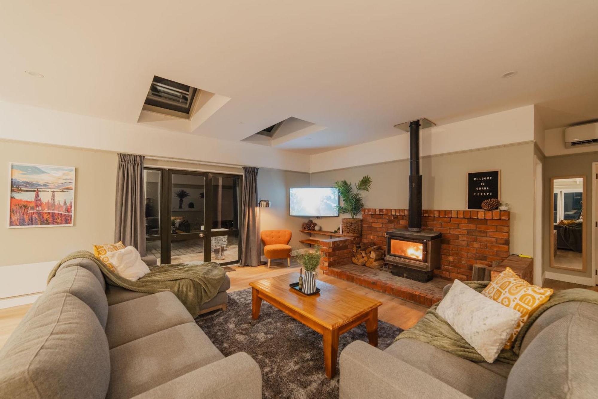 Galaxy 3Br Modern Home With Fireplace Outdoor Spa Лейк Текапо Екстериор снимка