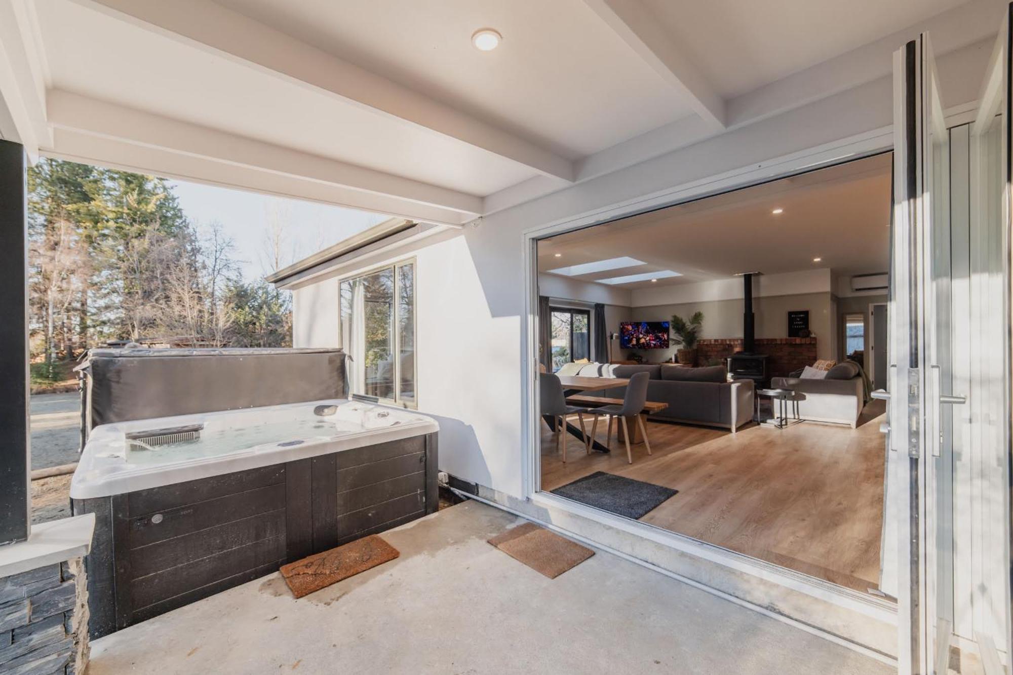 Galaxy 3Br Modern Home With Fireplace Outdoor Spa Лейк Текапо Екстериор снимка